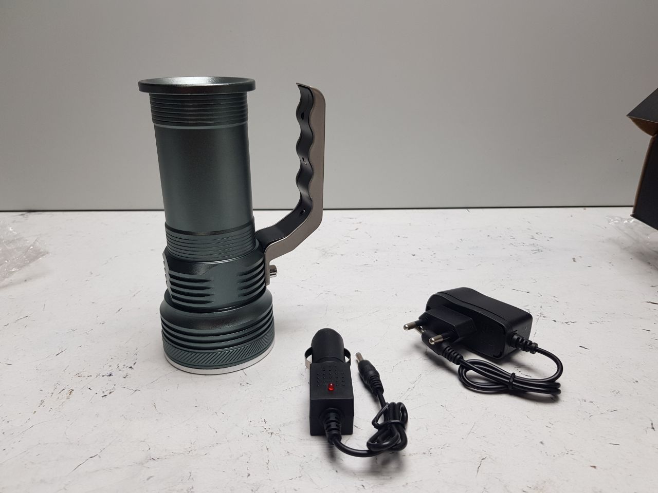 fonar20hanter Фонарь ручной GL-690 — изображение 1